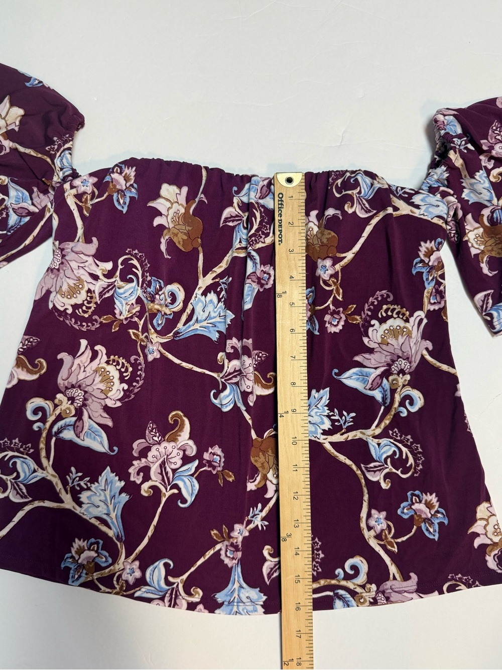 White House Black Market Plum Off-Shoulder Floral Blouse size 2 - Picture 8 of 13